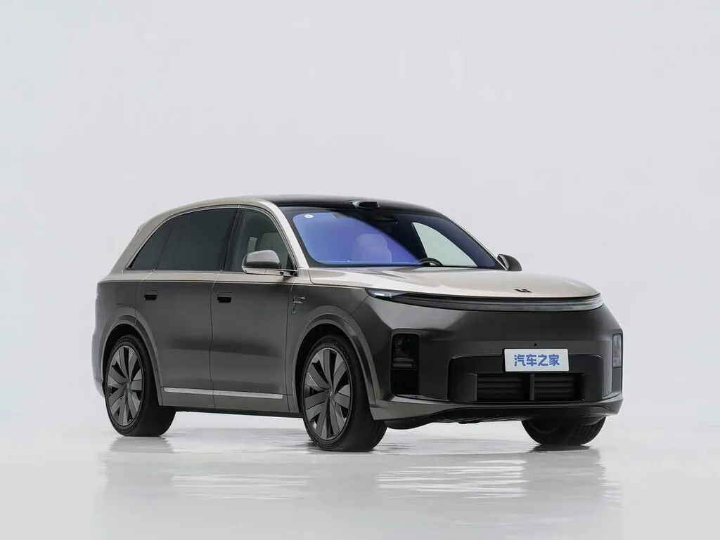 Li Auto L8 — фотография автомобиля