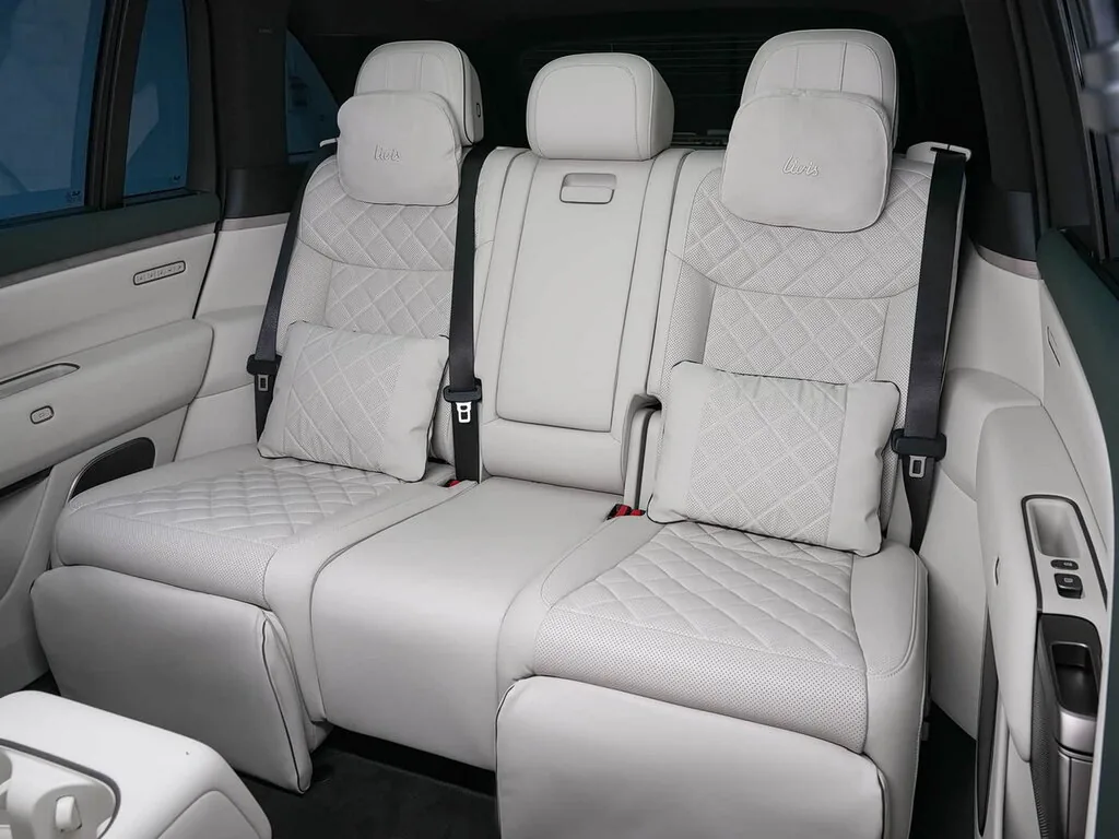Li Auto L8 — фотография автомобиля